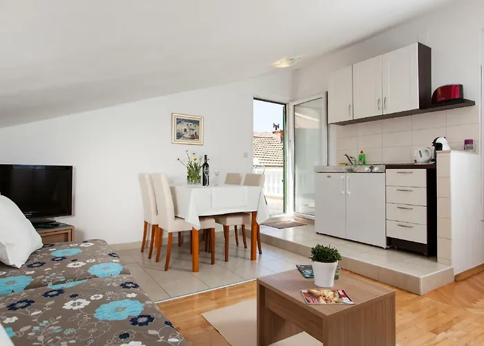 Downtown Authentic Appartement Split