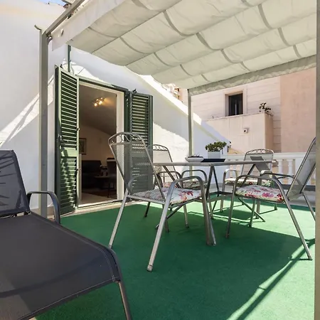 Apartman Downtown Authentic