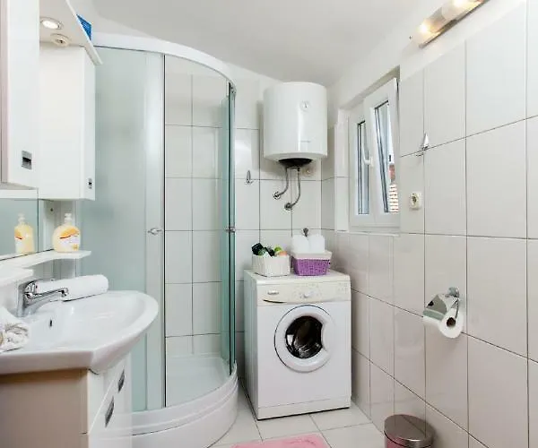 Downtown Authentic * Сплит